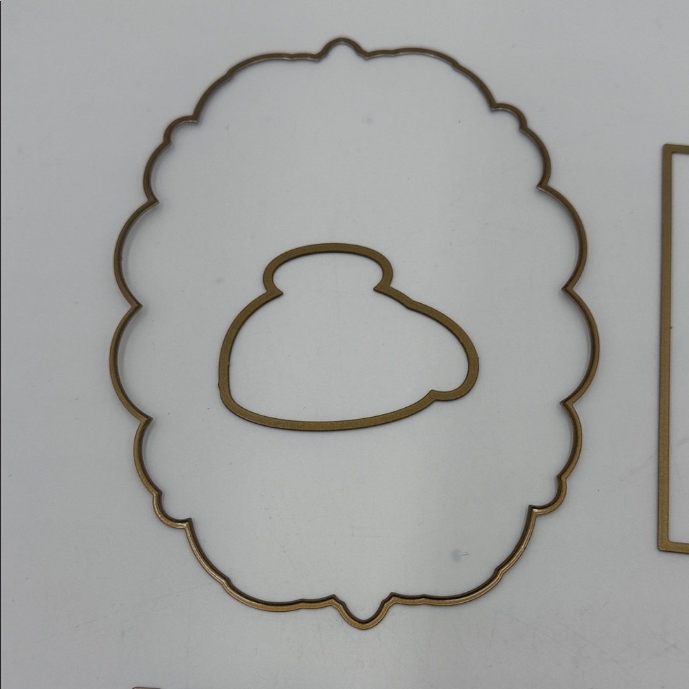 Anna Griffin Gold Metal Crafting Dies Set - Picture 2 of 11